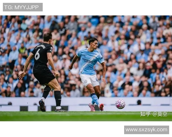 曼城主场迎战热刺争夺英超积分榜关键战役精彩对决即将上演 曼城主场迎战热刺争夺英超积分榜关键战役精彩对决即将上演